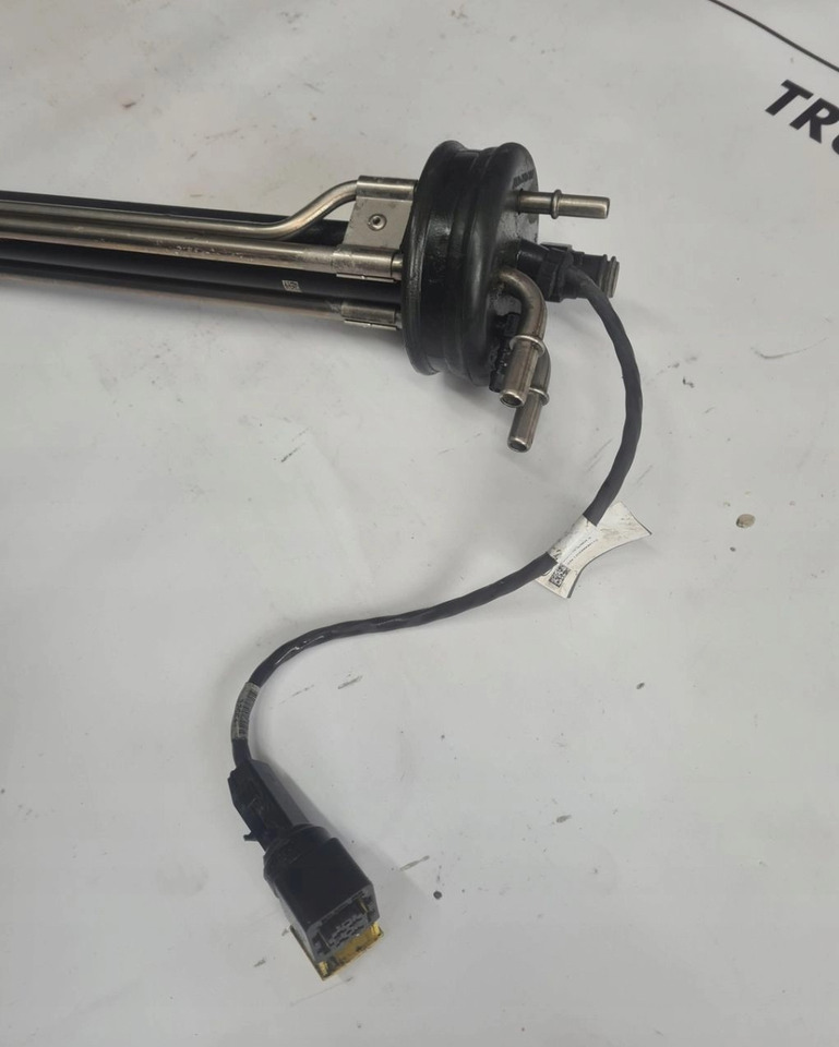 SMOK ADBLUE Z CZUJNIKIEM JAKOŚCI RENAULT GAMA T VOLVO FM 4 FH 4 LIFT FH 5 23343310 P03 - Издувен систем: слика 3 SMOK ADBLUE Z CZUJNIKIEM JAKOŚCI RENAULT GAMA T VOLVO FM 4 FH 4 LIFT FH 5 23343310 P03 - Издувен систем: слика 3