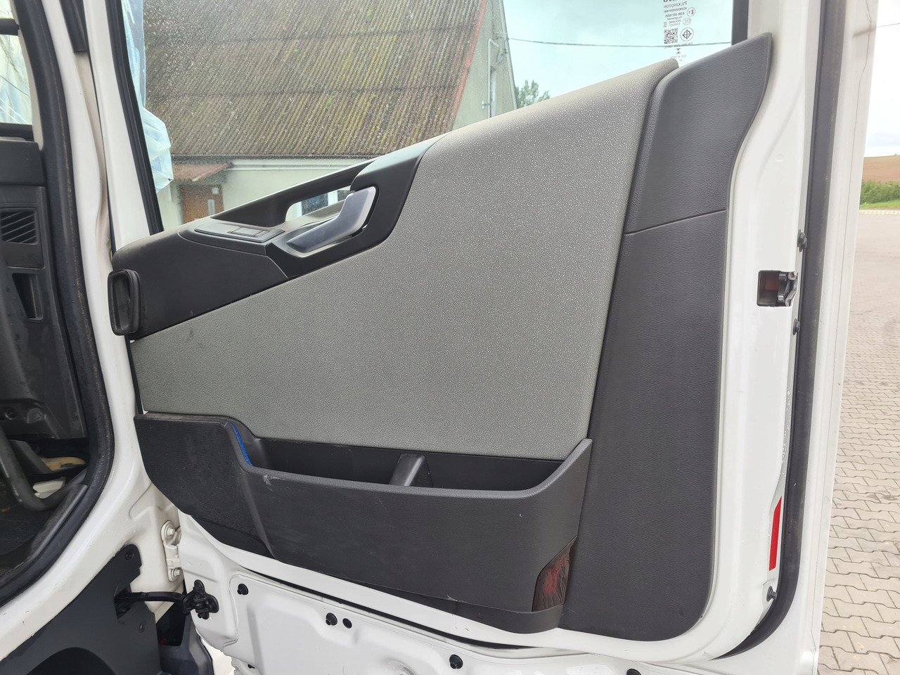 VOLVO DRZWI KOMPLETNE PRAWE VOLVO FH 5 ORYGINAŁ 1103 - Врата и делови: слика 4 VOLVO DRZWI KOMPLETNE PRAWE VOLVO FH 5 ORYGINAŁ 1103 - Врата и делови: слика 4