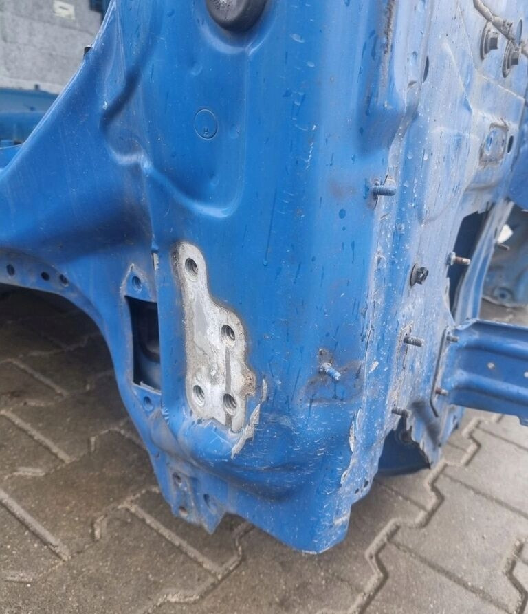 VOLVO GOŁY SZKIELET POSZYCIE BLACHA Volvo FH 4 GLOBETROTTER - Кабина за Камион: слика 4 VOLVO GOŁY SZKIELET POSZYCIE BLACHA Volvo FH 4 GLOBETROTTER - Кабина за Камион: слика 4