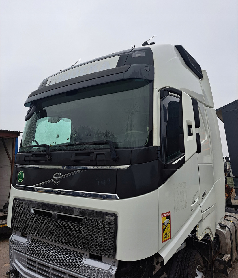 VOLVO KABINA GOŁY SZKIELET VOLVO FH 4 EURO 6 XL - Кабина за Камион: слика 1 VOLVO KABINA GOŁY SZKIELET VOLVO FH 4 EURO 6 XL - Кабина за Камион: слика 1