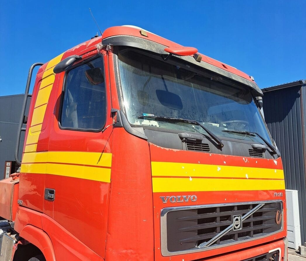 VOLVO KABINA KOMPLETNA VOLVO FH 16 EURO 5 NISKA - Кабина за Камион: слика 1 VOLVO KABINA KOMPLETNA VOLVO FH 16 EURO 5 NISKA - Кабина за Камион: слика 1