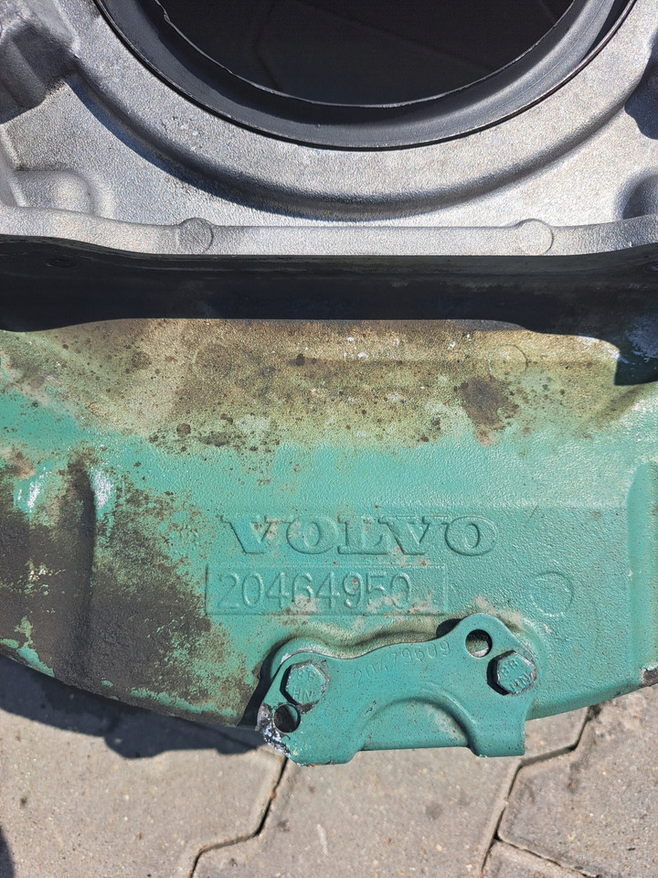 VOLVO OBUDOWA SPRZĘGŁA KOŁA ZAMACHOWEGO VOLVO FM 9 D9 - Мотор и делови за Камион: слика 3 VOLVO OBUDOWA SPRZĘGŁA KOŁA ZAMACHOWEGO VOLVO FM 9 D9 - Мотор и делови за Камион: слика 3