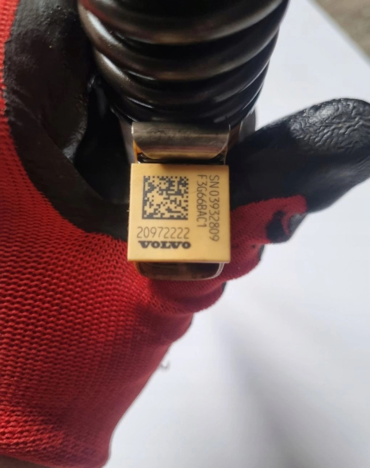 VOLVO POMPOWTRYSKIWACZE WTRYSKI RENAULT DXI VOLVO FH FM 13 20972222 - Инјектор за Камион: слика 2 VOLVO POMPOWTRYSKIWACZE WTRYSKI RENAULT DXI VOLVO FH FM 13 20972222 - Инјектор за Камион: слика 2