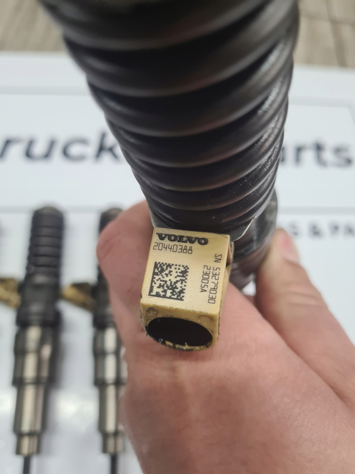 VOLVO POMPOWTRYSKIWACZE WTRYSKI RENAULT MAGNUM DXI 12 VOLVO FH FM 12 20440388 - Инјектор за Камион: слика 3 VOLVO POMPOWTRYSKIWACZE WTRYSKI RENAULT MAGNUM DXI 12 VOLVO FH FM 12 20440388 - Инјектор за Камион: слика 3