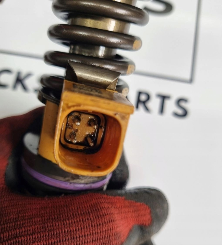 VOLVO POMPOWTRYSKIWACZE WTRYSKI RENAULT MAGNUM DXI 13 VOLVO FH 13 FM 13 21340616 - Инјектор за Камион: слика 2 VOLVO POMPOWTRYSKIWACZE WTRYSKI RENAULT MAGNUM DXI 13 VOLVO FH 13 FM 13 21340616 - Инјектор за Камион: слика 2