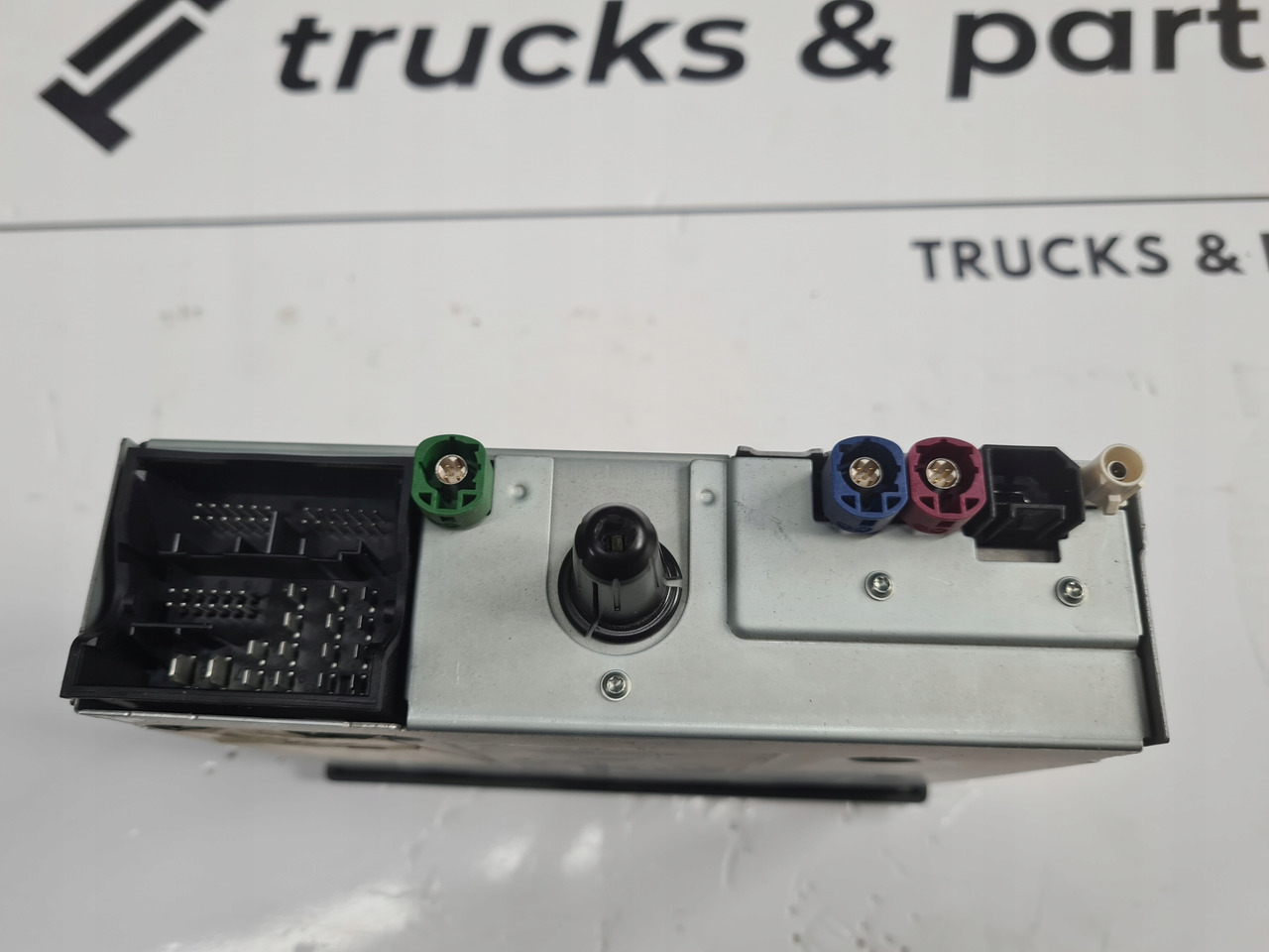 VOLVO RADIO MODUŁ SEM RADIA WIFI BLUETOOTH VOLVO FH 4 FM 4 FH 5 FM 5 FMX - Кабина и ентериер за Камион: слика 3 VOLVO RADIO MODUŁ SEM RADIA WIFI BLUETOOTH VOLVO FH 4 FM 4 FH 5 FM 5 FMX - Кабина и ентериер за Камион: слика 3