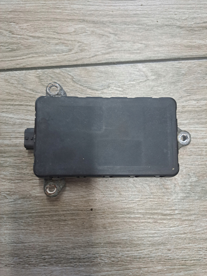 VOLVO STEROWNIK MODUŁ KOMPUTER RADARU VOLVO FH FM 13 - Електричен систем за Камион: слика 2 VOLVO STEROWNIK MODUŁ KOMPUTER RADARU VOLVO FH FM 13 - Електричен систем за Камион: слика 2