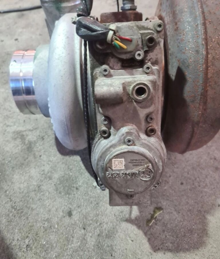 VOLVO TURBINA TURBOSPRĘŻARKA FH 16 D16K 750 EURO 6 3789660 HW-3789663 - Турбо за Камион: слика 3 VOLVO TURBINA TURBOSPRĘŻARKA FH 16 D16K 750 EURO 6 3789660 HW-3789663 - Турбо за Камион: слика 3