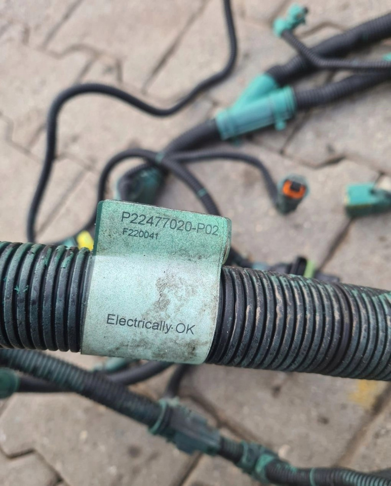 VOLVO WIĄZKA INSTALACJA SILNIKA VOLVO FH 4 FM 4 D13K 22477020 - Појас за кабел/ Жица за Камион: слика 4 VOLVO WIĄZKA INSTALACJA SILNIKA VOLVO FH 4 FM 4 D13K 22477020 - Појас за кабел/ Жица за Камион: слика 4