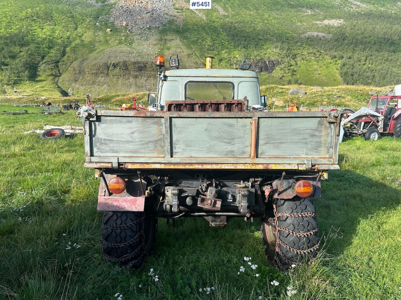 1967 Mercedes-Benz Unimog 406 - Камион со платформа: слика 4 1967 Mercedes-Benz Unimog 406 - Камион со платформа: слика 4