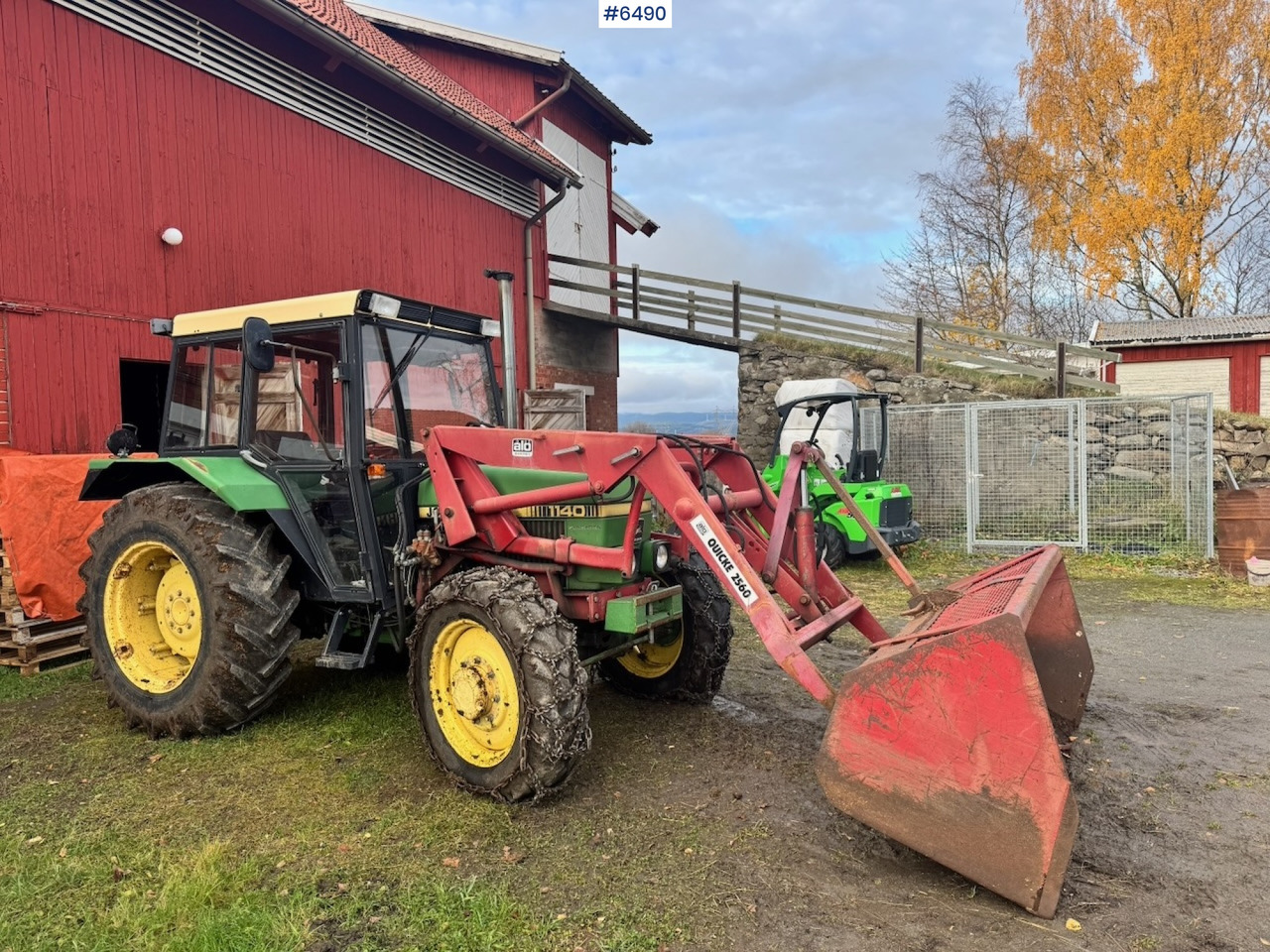 1980 John Deere 1140 w/ Front loader and bucket. - Трактор: слика 2 1980 John Deere 1140 w/ Front loader and bucket. - Трактор: слика 2