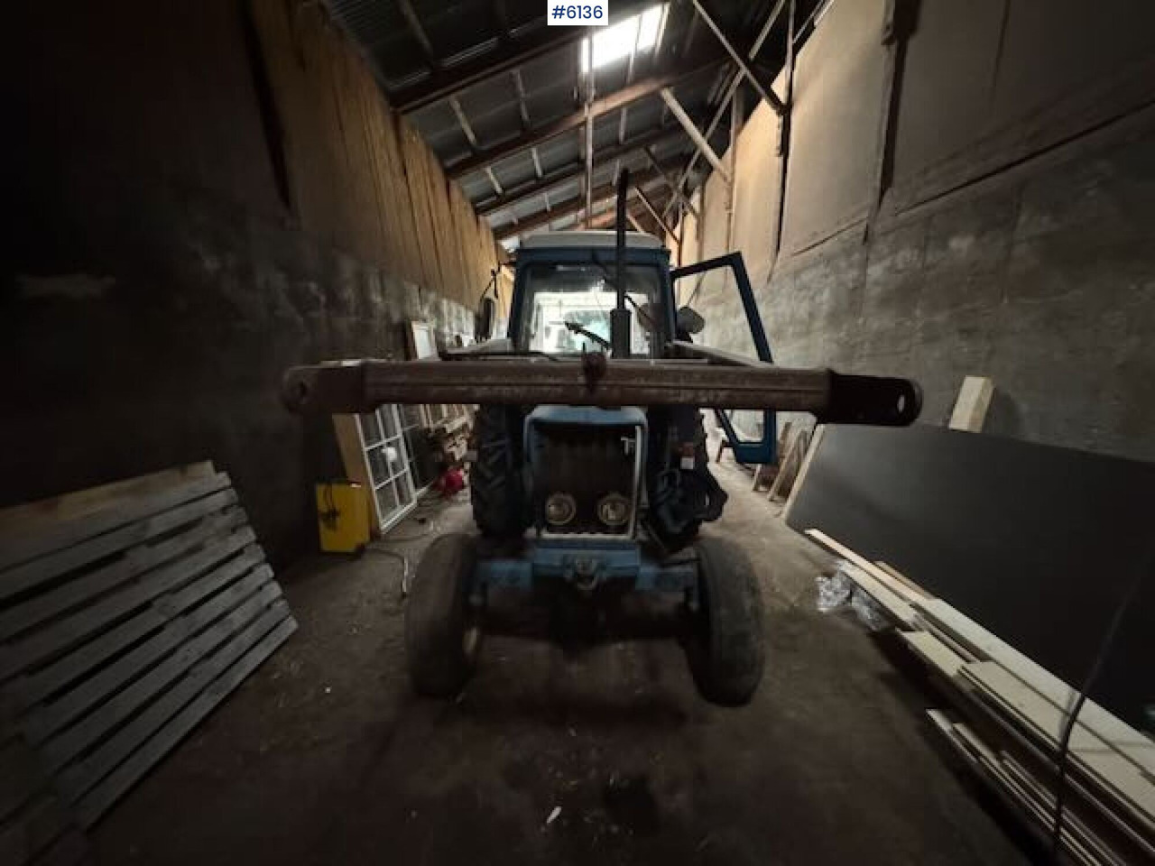 1981 Ford 4600 with front loader! - Трактор: слика 4 1981 Ford 4600 with front loader! - Трактор: слика 4