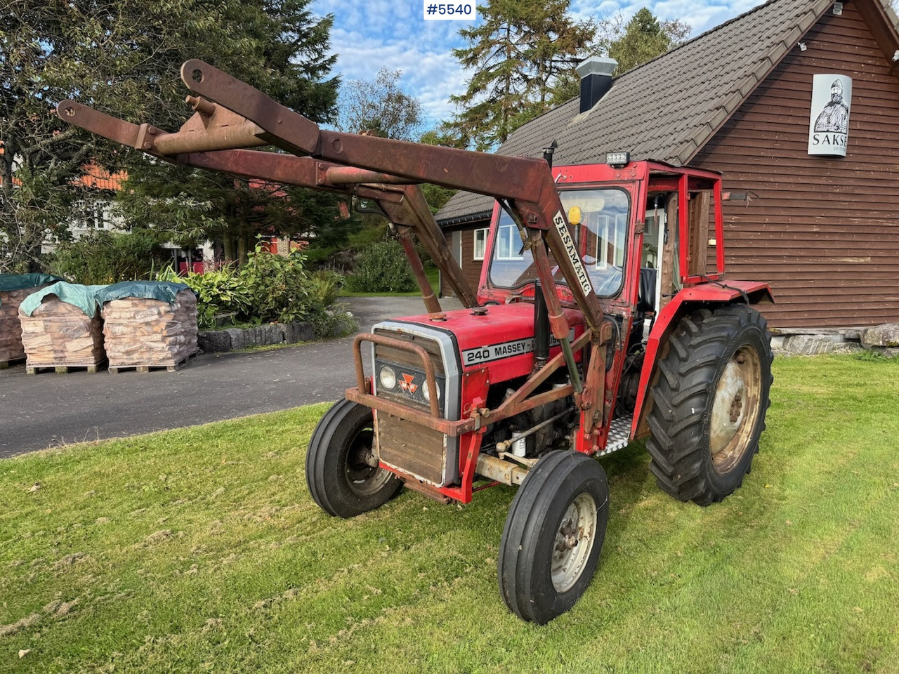 1982 Massey Ferguson 235 w/front loader. - Трактор: слика 1 1982 Massey Ferguson 235 w/front loader. - Трактор: слика 1