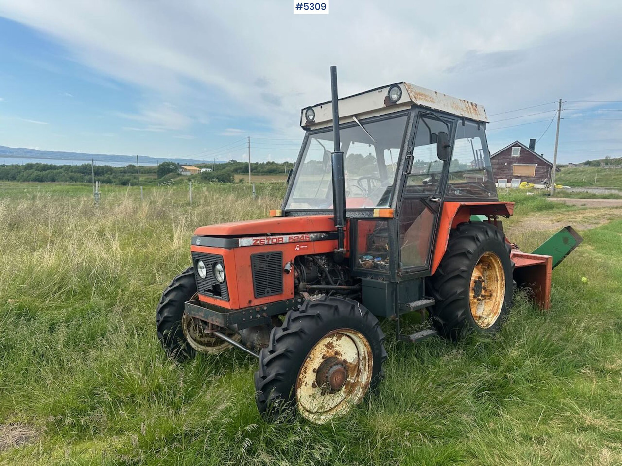 1989 Zetor 5245 tractor w/ snow blower. - Трактор: слика 2 1989 Zetor 5245 tractor w/ snow blower. - Трактор: слика 2