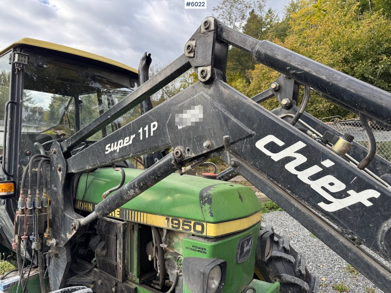 1990 John Deere 1950 Power Synchron w/ front loader. - Трактор: слика 5 1990 John Deere 1950 Power Synchron w/ front loader. - Трактор: слика 5