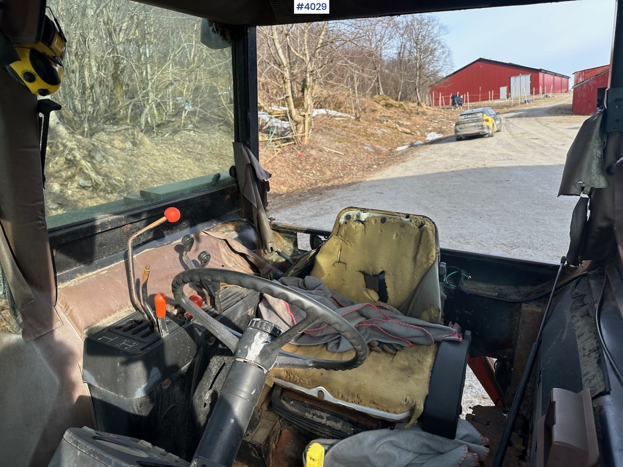 Лизинг на  1991 John Deere 2650 Synchron tractor rep.object. 1991 John Deere 2650 Synchron tractor rep.object.: слика 28