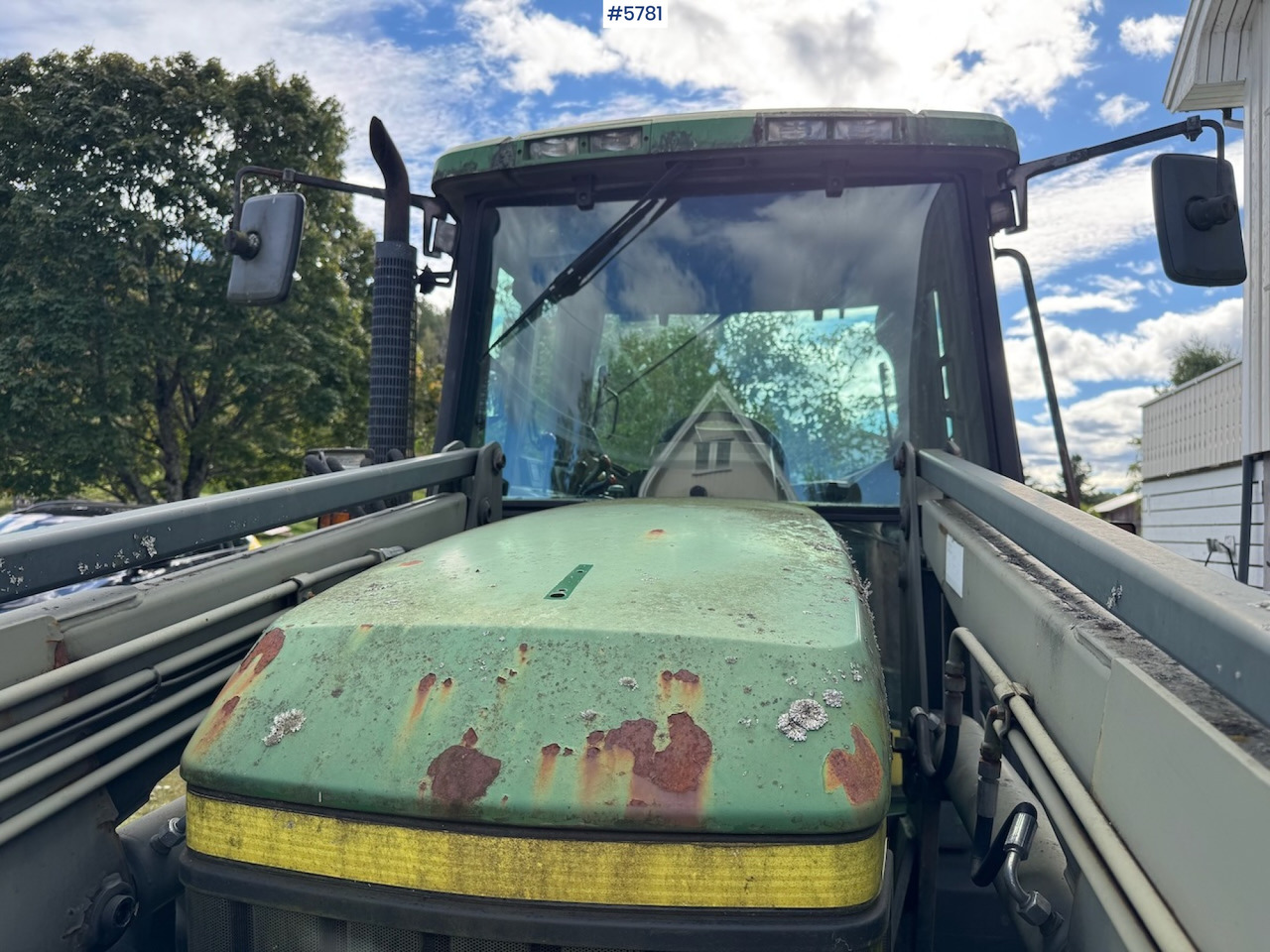 1993 John Deere 6300 w/ front loader and plow plate. - Трактор: слика 5 1993 John Deere 6300 w/ front loader and plow plate. - Трактор: слика 5