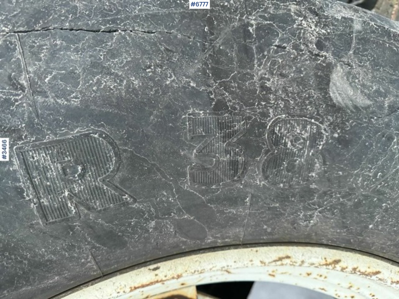 Трактор 1993 Valmet 8100 with Hiab FMV crane and log trailer: слика 29 Трактор 1993 Valmet 8100 with Hiab FMV crane and log trailer: слика 29