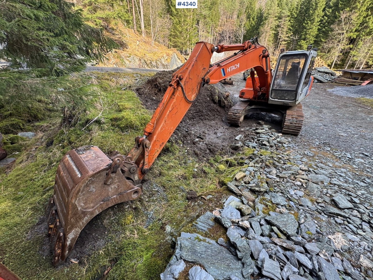 1994 Hitachi EX120-2 - Багер: слика 3 1994 Hitachi EX120-2 - Багер: слика 3