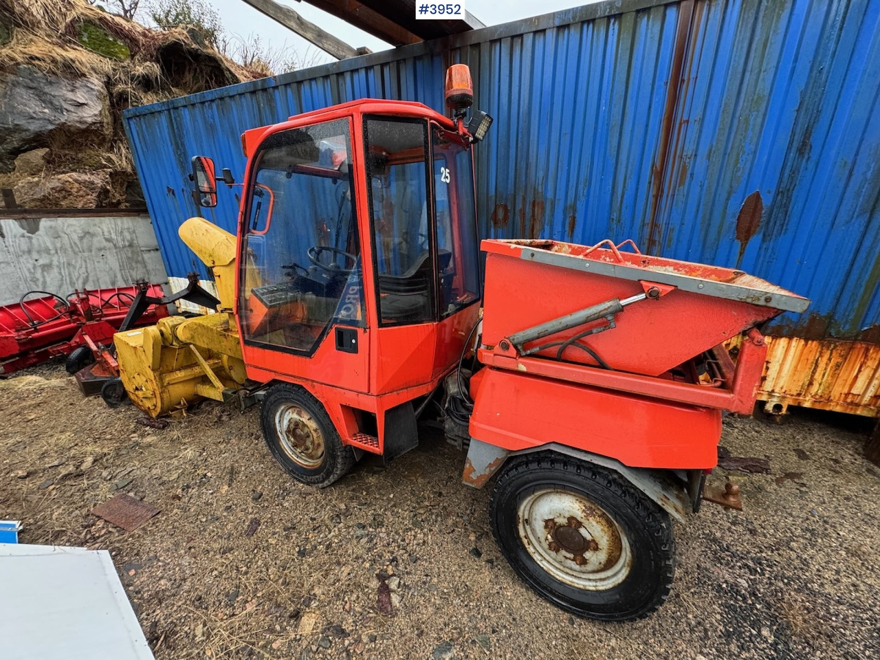 1996 Holder 240 with some equipment - Трактор: слика 4 1996 Holder 240 with some equipment - Трактор: слика 4