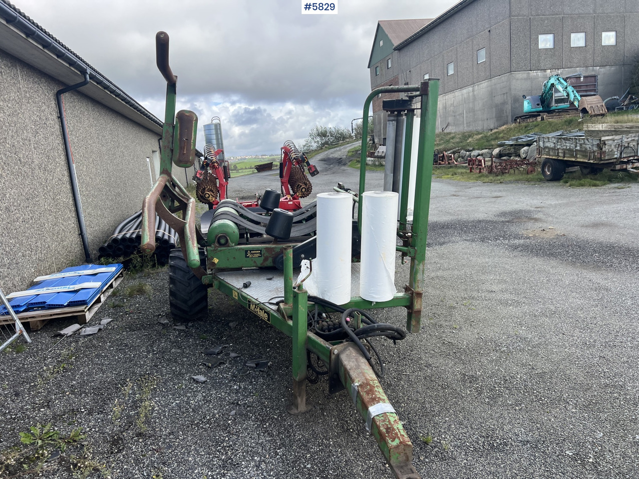 1996 Mchale 991B round bale wrapper - Превртувачка опрема: слика 2 1996 Mchale 991B round bale wrapper - Превртувачка опрема: слика 2