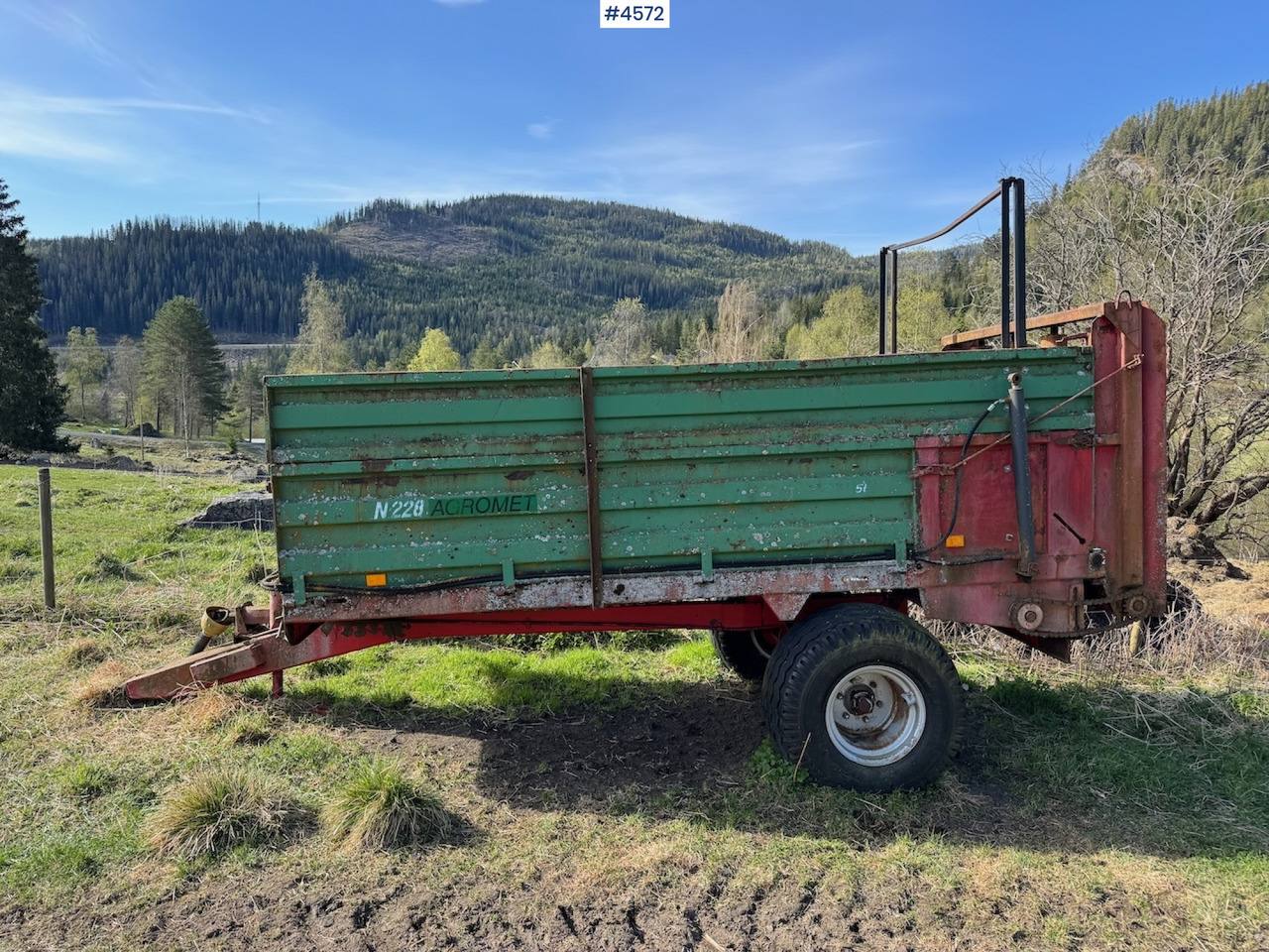 1997 Agromet N228 Dry manure spreader - Распрскувач на арско ѓубриво: слика 1 1997 Agromet N228 Dry manure spreader - Распрскувач на арско ѓубриво: слика 1