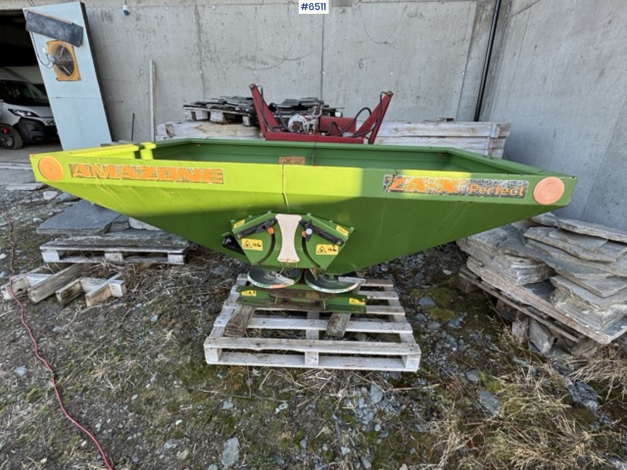 2000 Amazone ZA-X Perfect Fertilizer spreader - Распрскувач на вештачко ѓубриво: слика 5 2000 Amazone ZA-X Perfect Fertilizer spreader - Распрскувач на вештачко ѓубриво: слика 5