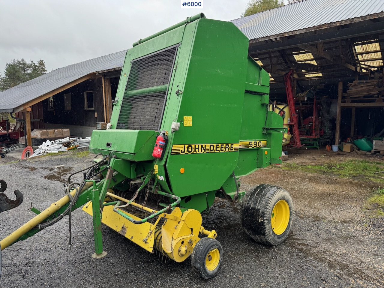 2000 John Deere 590 Round Baler. - Превртувачка опрема: слика 1 2000 John Deere 590 Round Baler. - Превртувачка опрема: слика 1