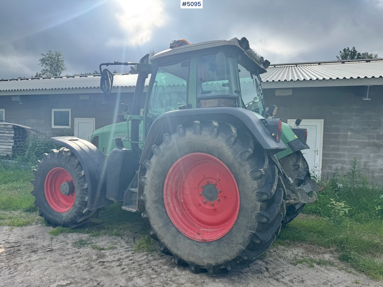 2002 Fendt 716 Vario w/ Front hydraulics. - Трактор: слика 2 2002 Fendt 716 Vario w/ Front hydraulics. - Трактор: слика 2