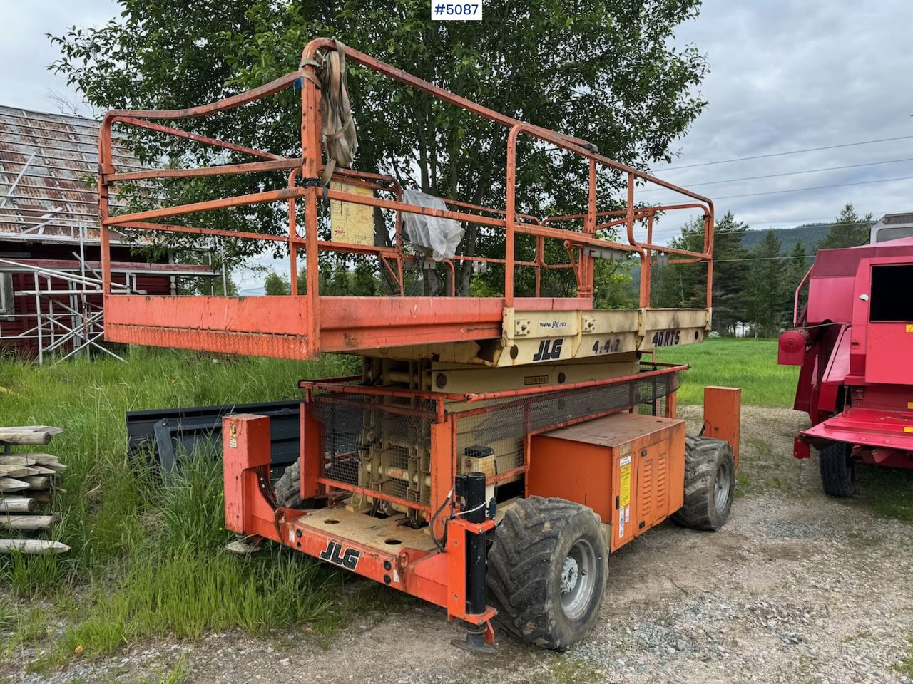 2002 JLG 40 RTS Scissor Lift - Дигачка платформа: слика 1 2002 JLG 40 RTS Scissor Lift - Дигачка платформа: слика 1