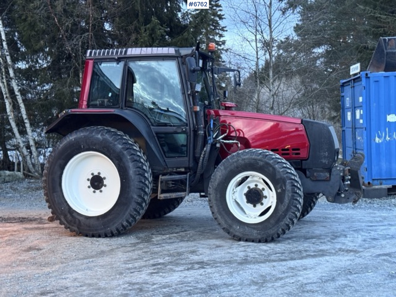 2002 Valtra 6850 Tractor with front hydraulics! See video. - Трактор: слика 2 2002 Valtra 6850 Tractor with front hydraulics! See video. - Трактор: слика 2