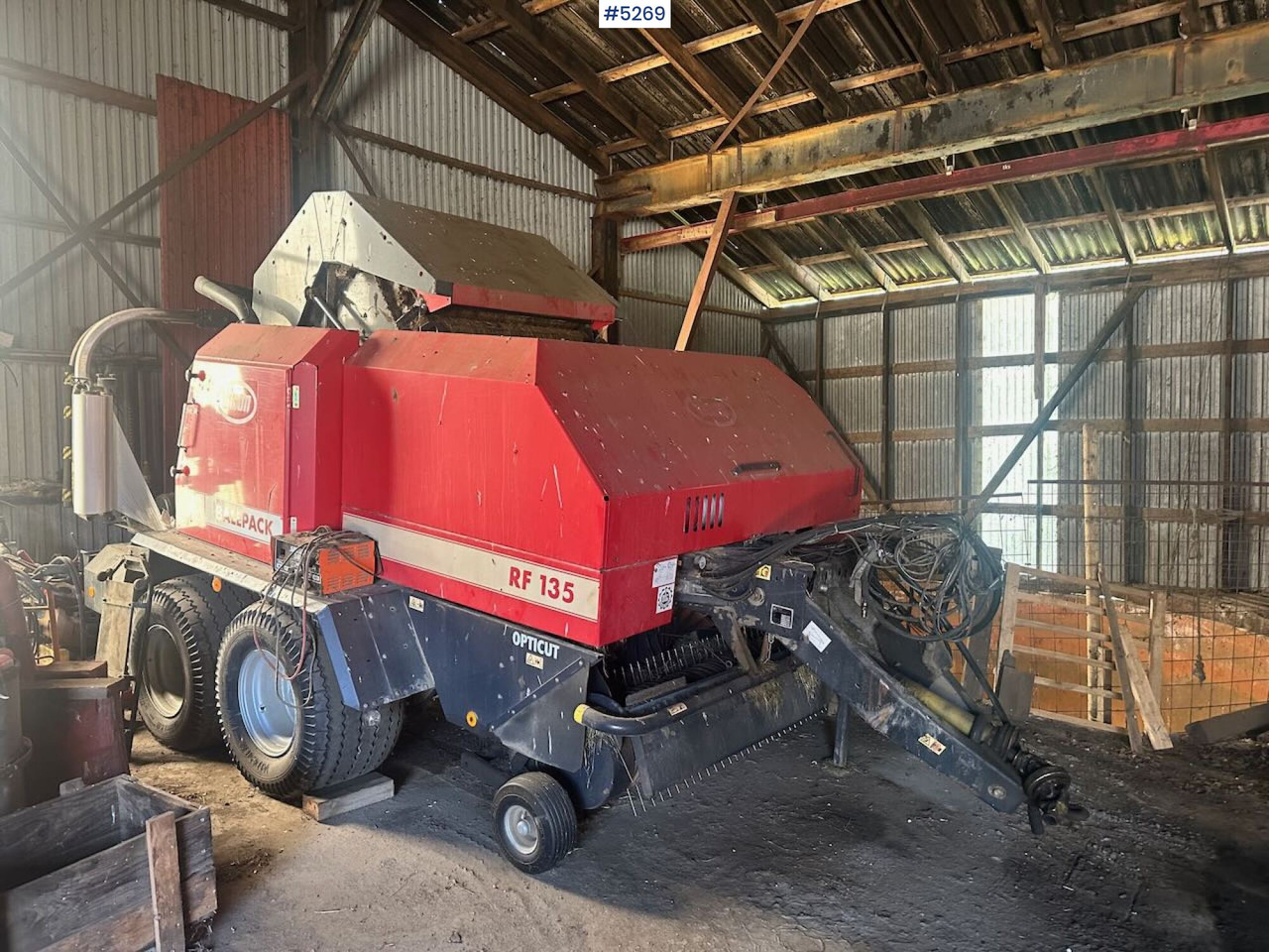 2003 Vicon RF 135 opticut round baler. - Превртувачка опрема: слика 2 2003 Vicon RF 135 opticut round baler. - Превртувачка опрема: слика 2