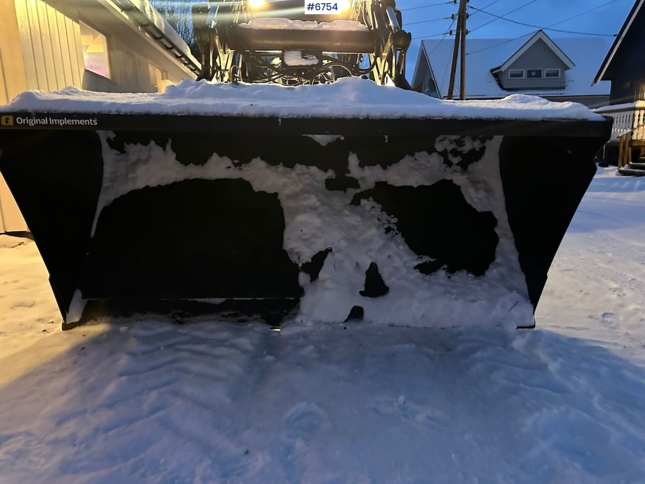 Трактор 2004 New Holland TS115A 4x4 w/ Front loader, bucket, grading bucket and snow blower.: слика 27