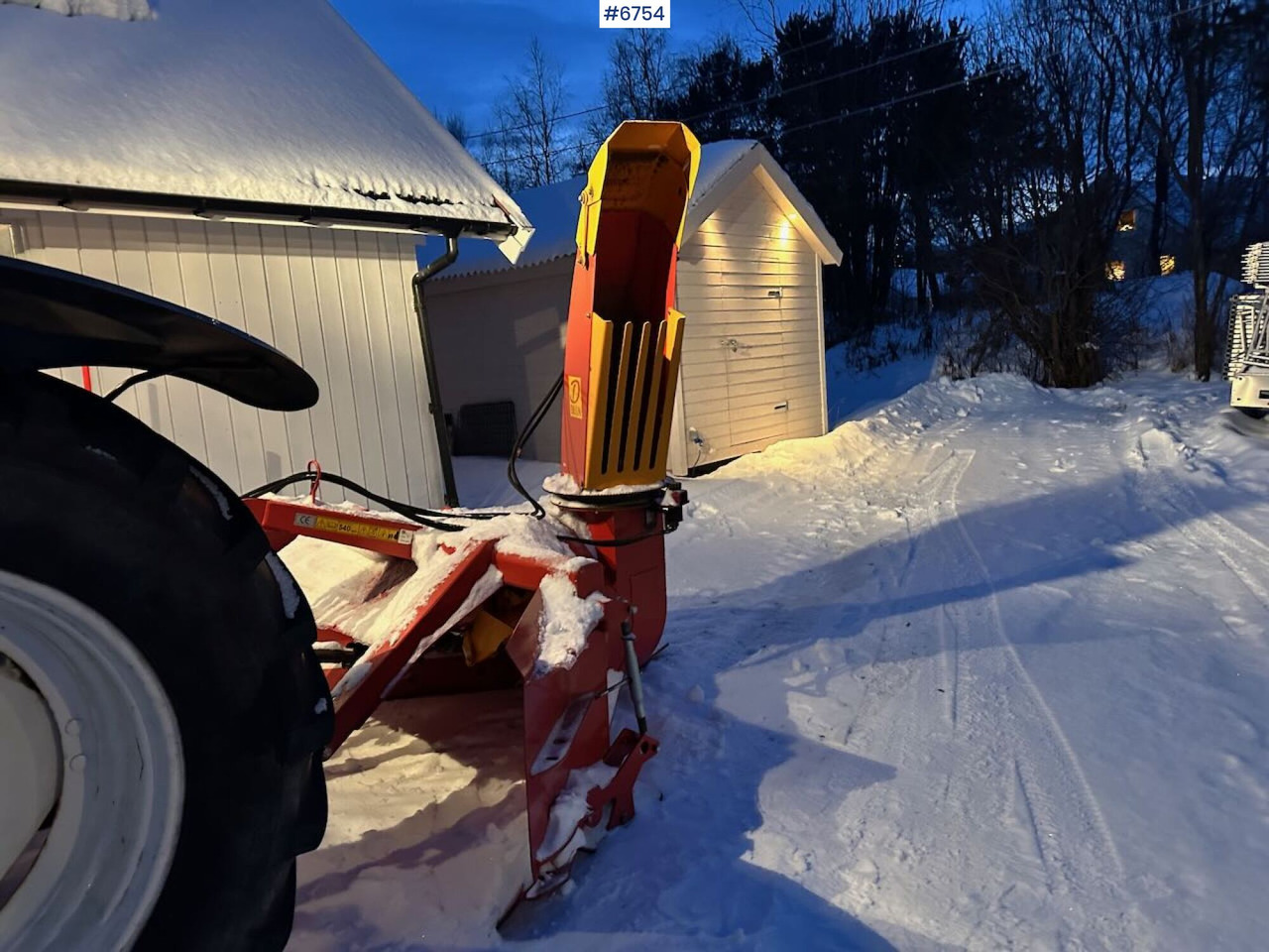 Трактор 2004 New Holland TS115A 4x4 w/ Front loader, bucket, grading bucket and snow blower.: слика 6