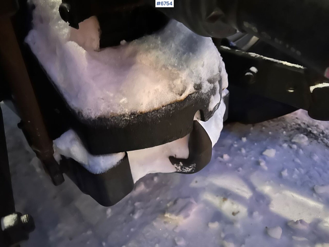 Трактор 2004 New Holland TS115A 4x4 w/ Front loader, bucket, grading bucket and snow blower.: слика 39