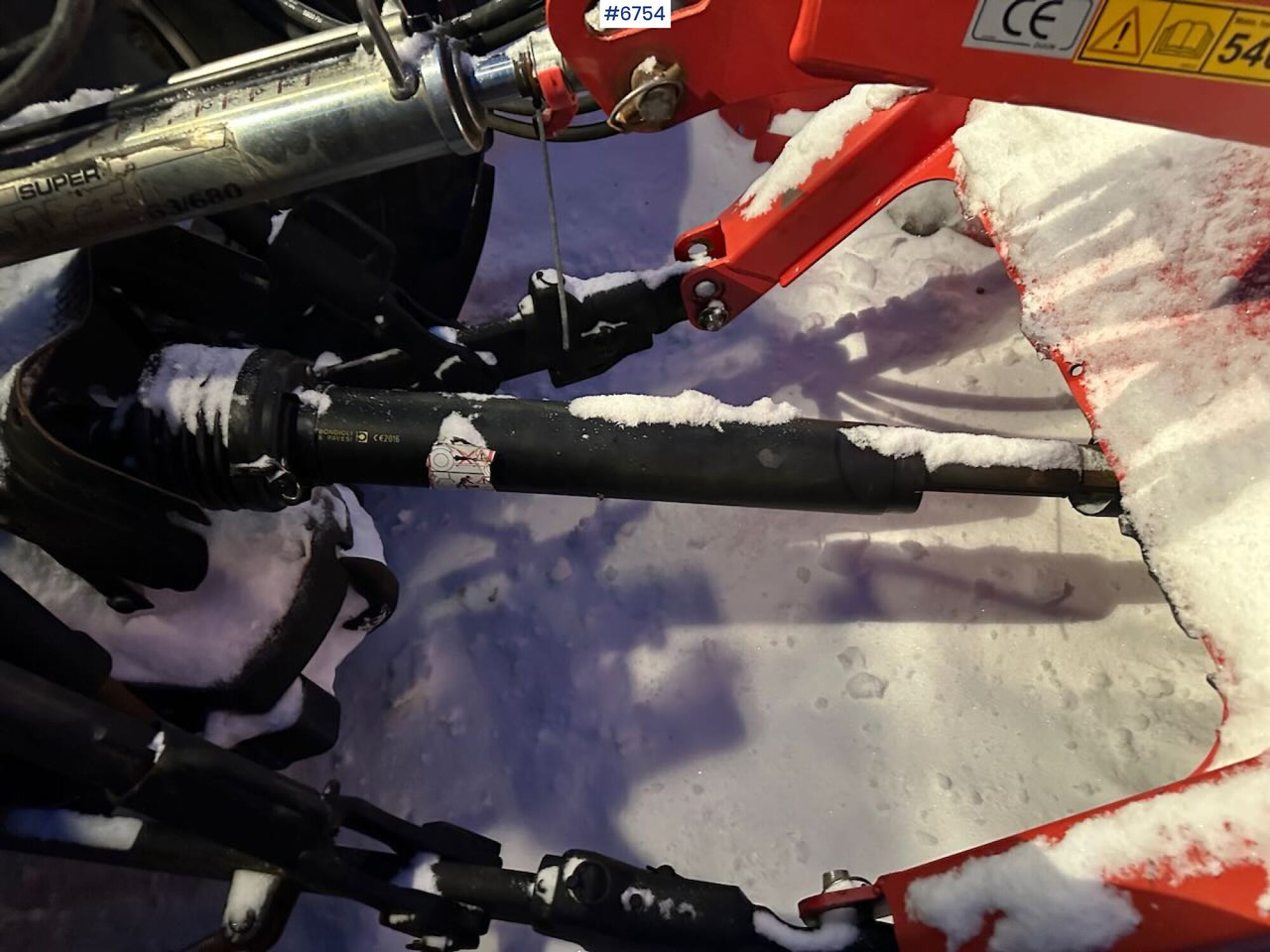 Трактор 2004 New Holland TS115A 4x4 w/ Front loader, bucket, grading bucket and snow blower.: слика 33