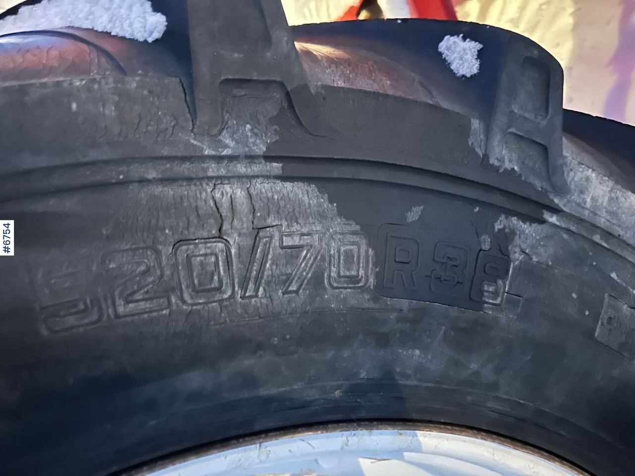 Трактор 2004 New Holland TS115A 4x4 w/ Front loader, bucket, grading bucket and snow blower.: слика 44