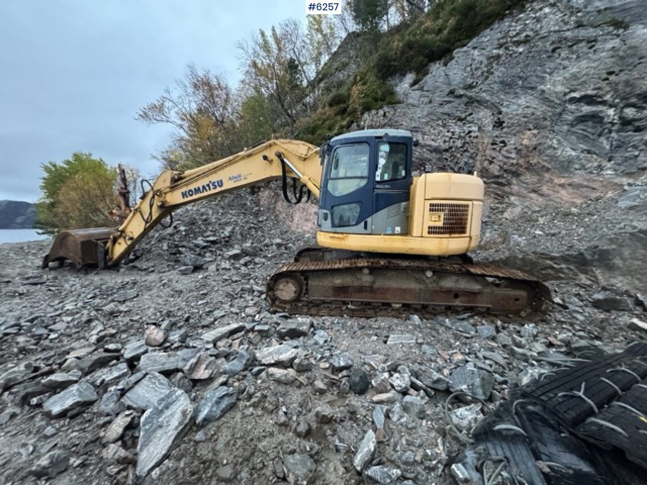 2005 Komatsu PC228 USLC-3K with Digging Bucket – SEE VIDEO! - Багер: слика 1 2005 Komatsu PC228 USLC-3K with Digging Bucket – SEE VIDEO! - Багер: слика 1