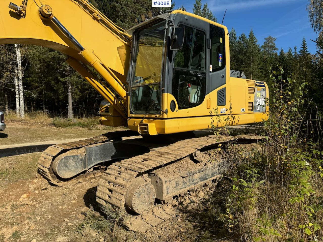 2007 Komatsu PC210LC Tracked Excavator with 3 buckets, tilt, grapple, and ripper. - Багер: слика 2 2007 Komatsu PC210LC Tracked Excavator with 3 buckets, tilt, grapple, and ripper. - Багер: слика 2