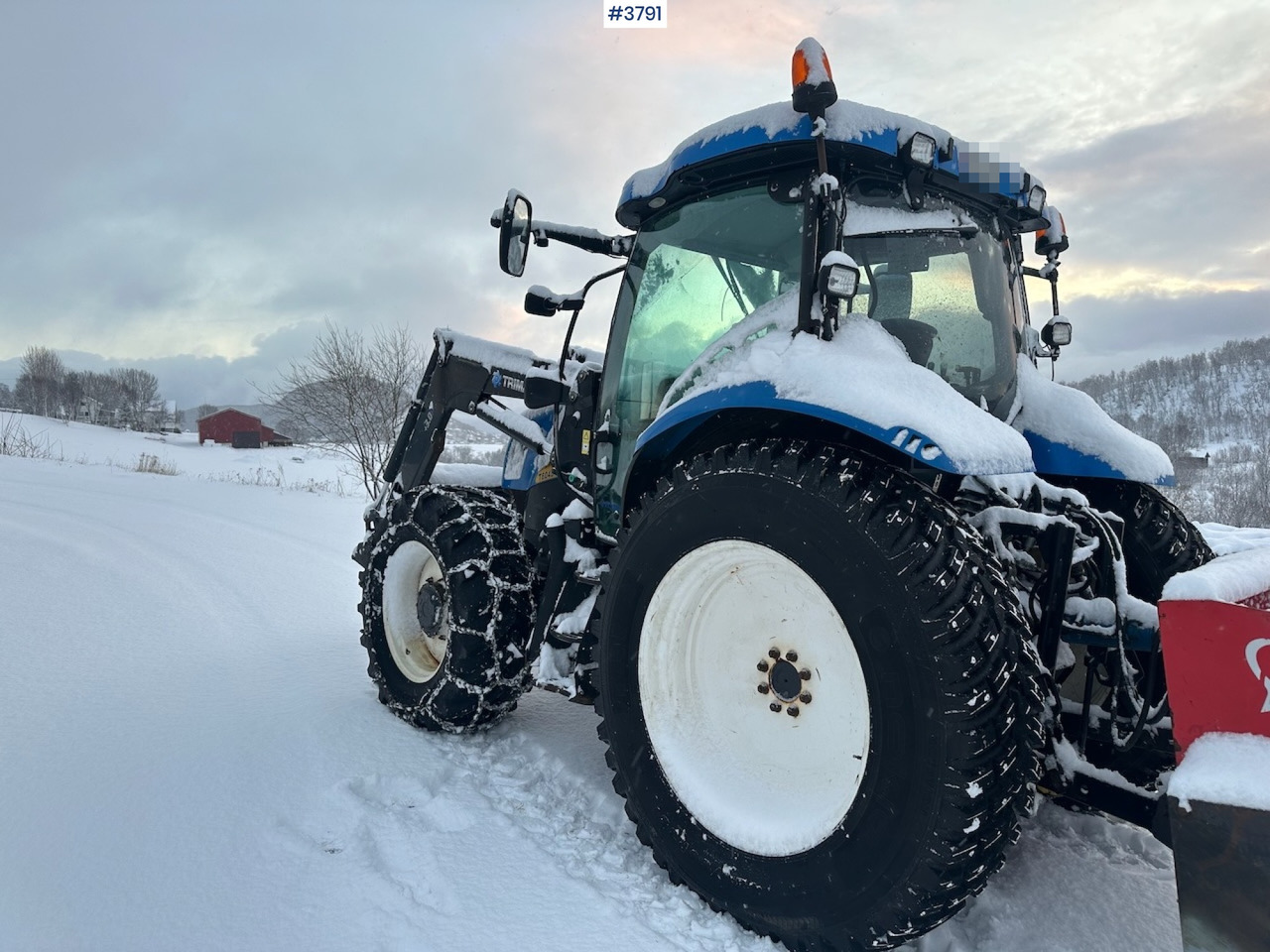 2010 New Holland T6040 4x4 plow rigged tractor w/ Trima +3.0p front loader, brand new chains, snow bucket and Westbjørn snow blower. WATCH VIDEO. - Трактор: слика 5 2010 New Holland T6040 4x4 plow rigged tractor w/ Trima +3.0p front loader, brand new chains, snow bucket and Westbjørn snow blower. WATCH VIDEO. - Трактор: слика 5