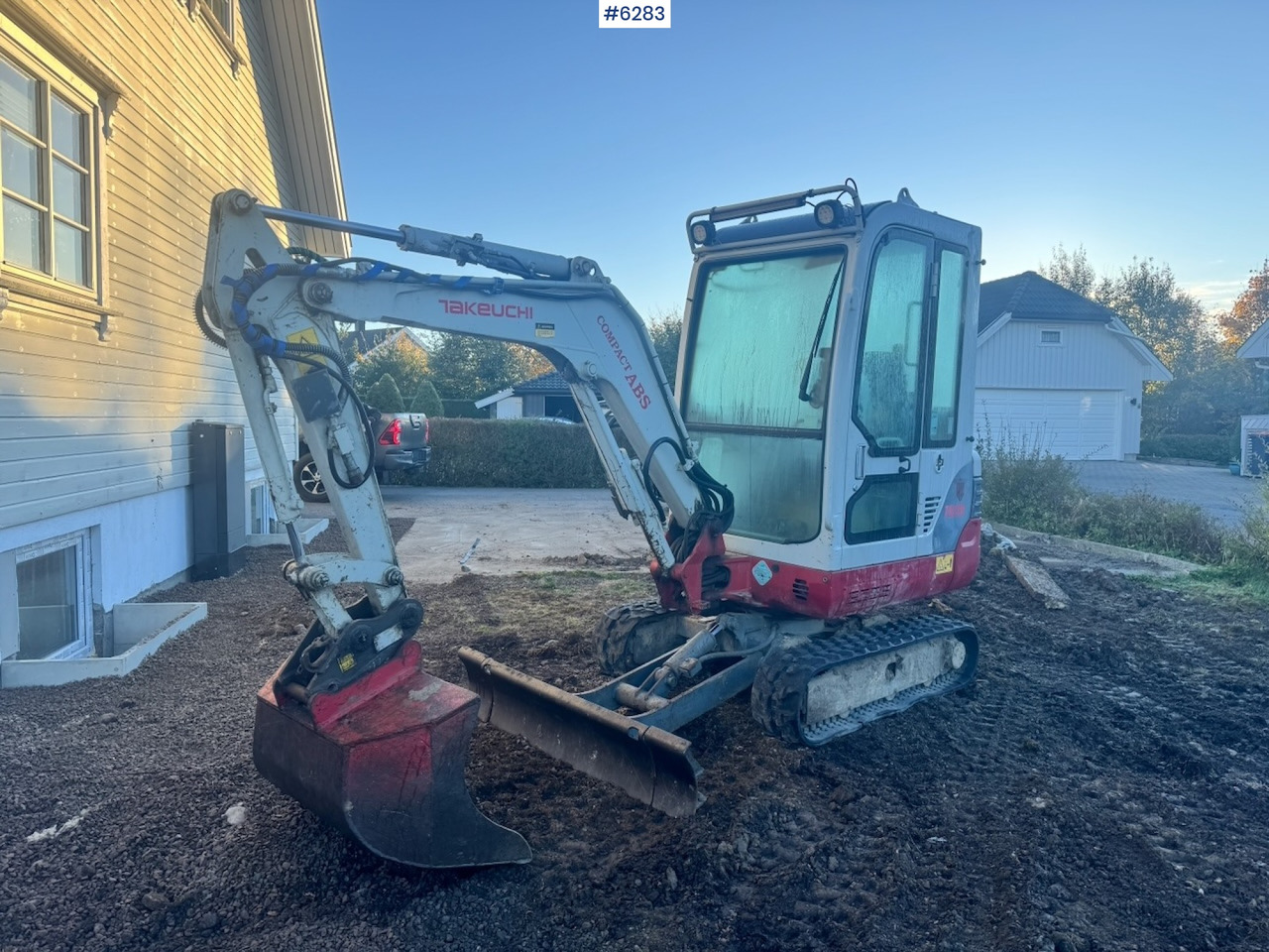 2010 Takeuchi TB219 Mini Excavator with Rototilt and 2 buckets. - Мини багер: слика 1 2010 Takeuchi TB219 Mini Excavator with Rototilt and 2 buckets. - Мини багер: слика 1