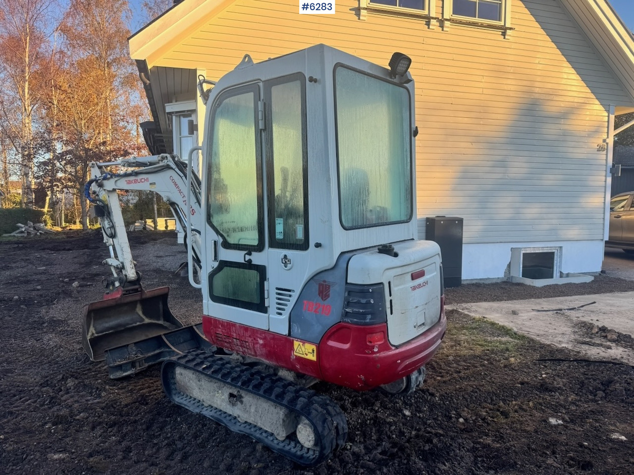 2010 Takeuchi TB219 Mini Excavator with Rototilt and 2 buckets. - Мини багер: слика 4 2010 Takeuchi TB219 Mini Excavator with Rototilt and 2 buckets. - Мини багер: слика 4