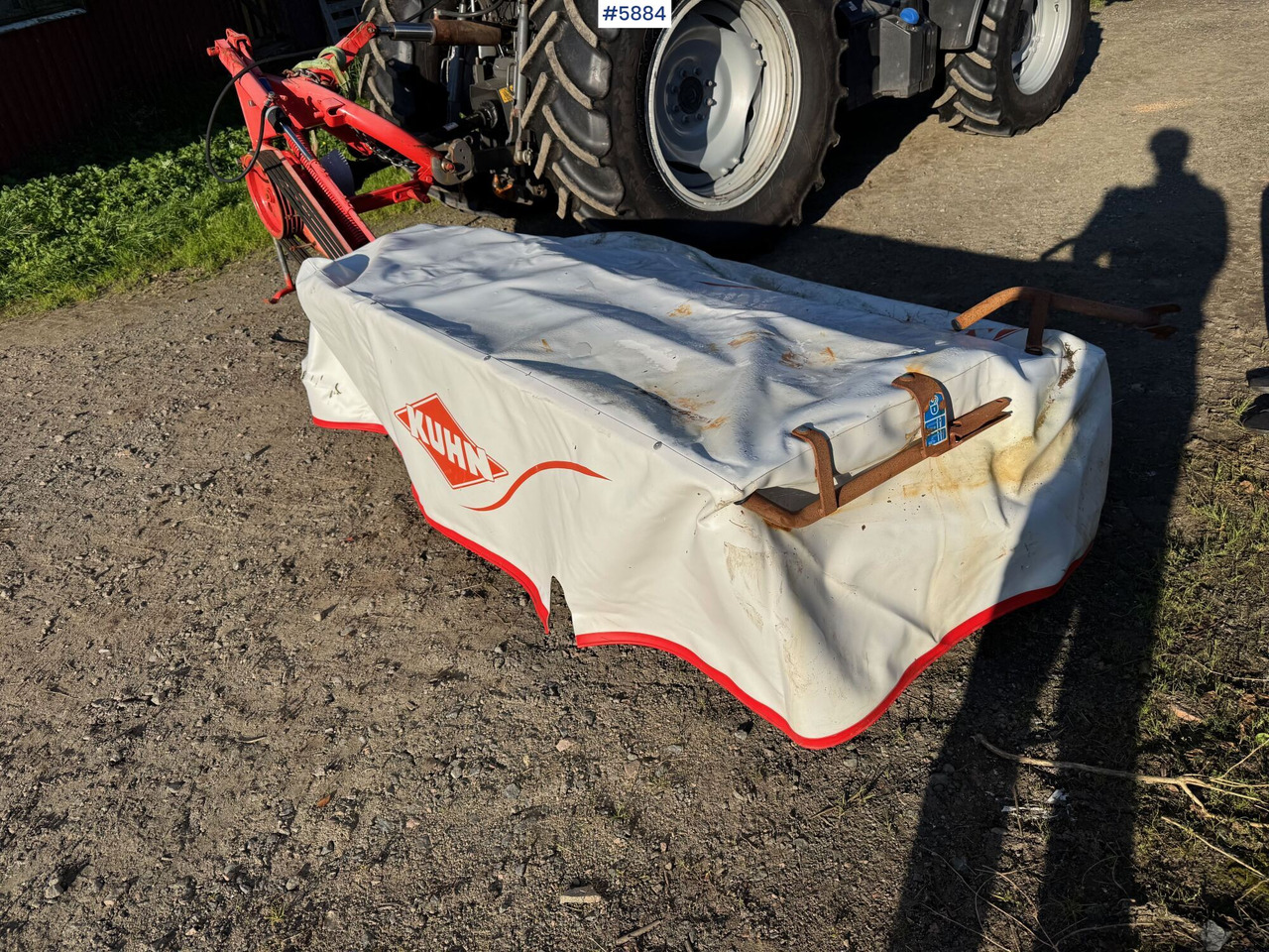 2013 Kuhn GMD55 SEL mower - Превртувачка опрема: слика 1 2013 Kuhn GMD55 SEL mower - Превртувачка опрема: слика 1