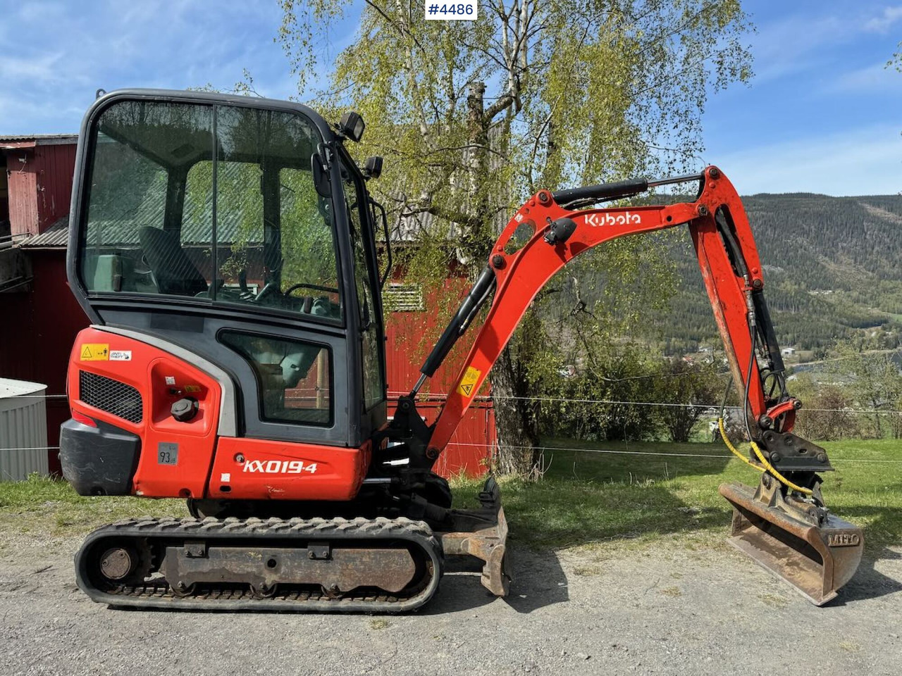 2014 Kubota KX019 Mini excavator with two buckets - Багер: слика 1 2014 Kubota KX019 Mini excavator with two buckets - Багер: слика 1