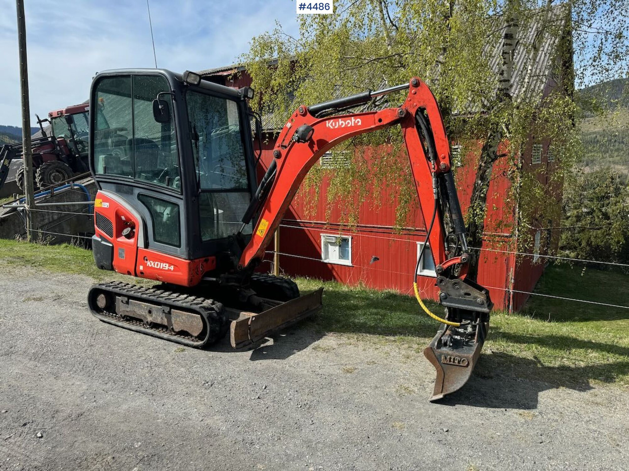 2014 Kubota KX019 Mini excavator with two buckets - Багер: слика 4 2014 Kubota KX019 Mini excavator with two buckets - Багер: слика 4