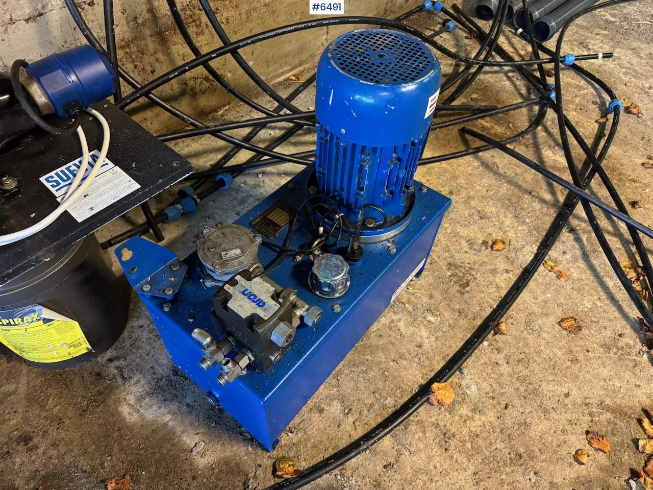 2015 Hydraulic shovel system w/ motor - Опрема за добиток: слика 3 2015 Hydraulic shovel system w/ motor - Опрема за добиток: слика 3