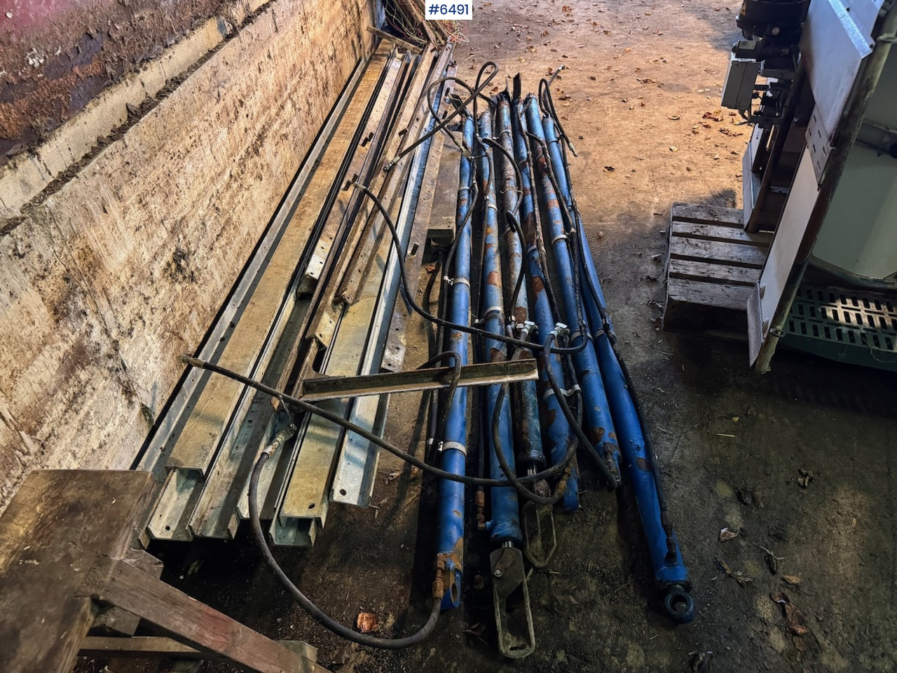 2015 Hydraulic shovel system w/ motor - Опрема за добиток: слика 1 2015 Hydraulic shovel system w/ motor - Опрема за добиток: слика 1