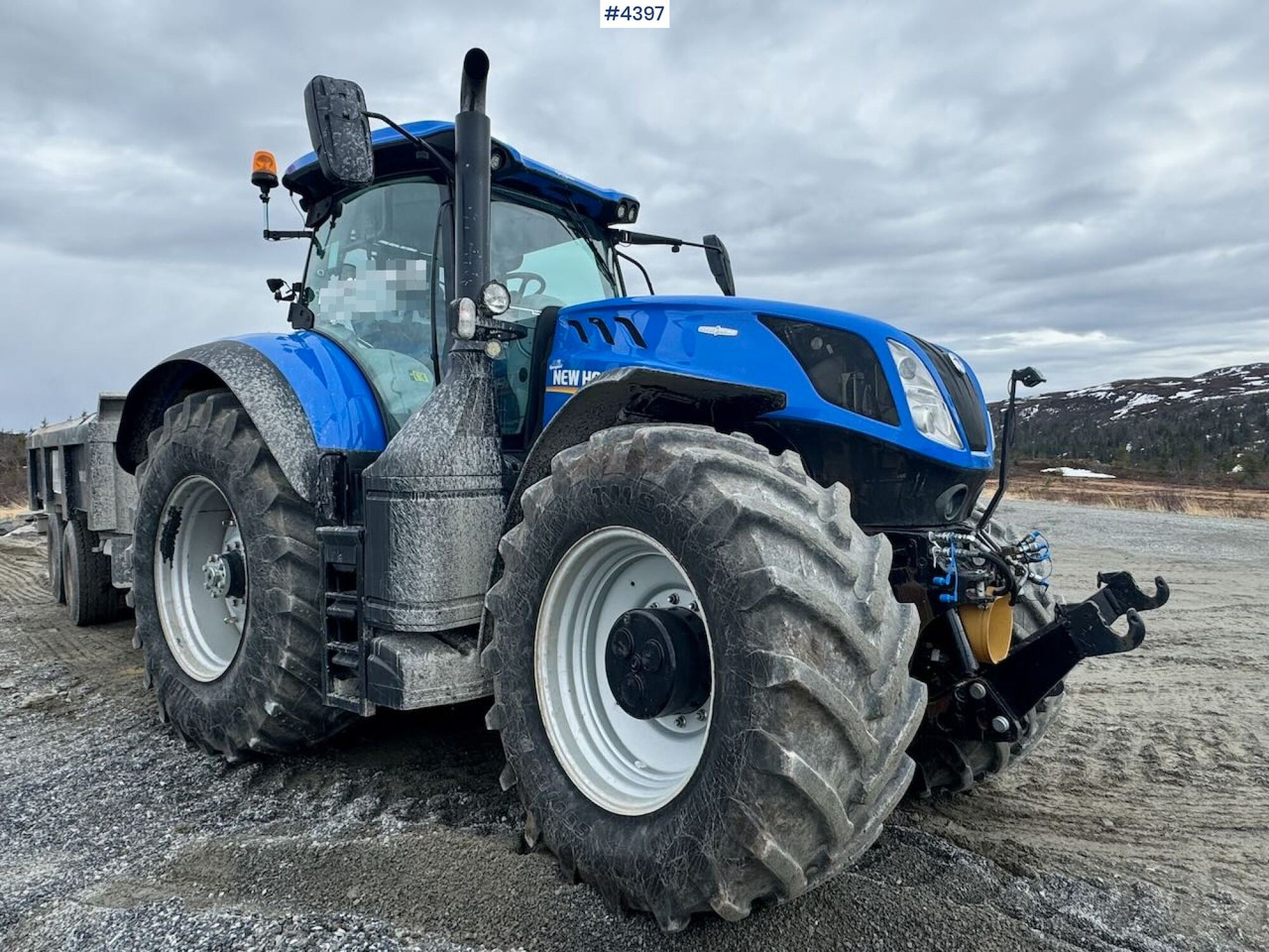2016 New Holland T7 315 WATCH VIDEO - Трактор: слика 2 2016 New Holland T7 315 WATCH VIDEO - Трактор: слика 2