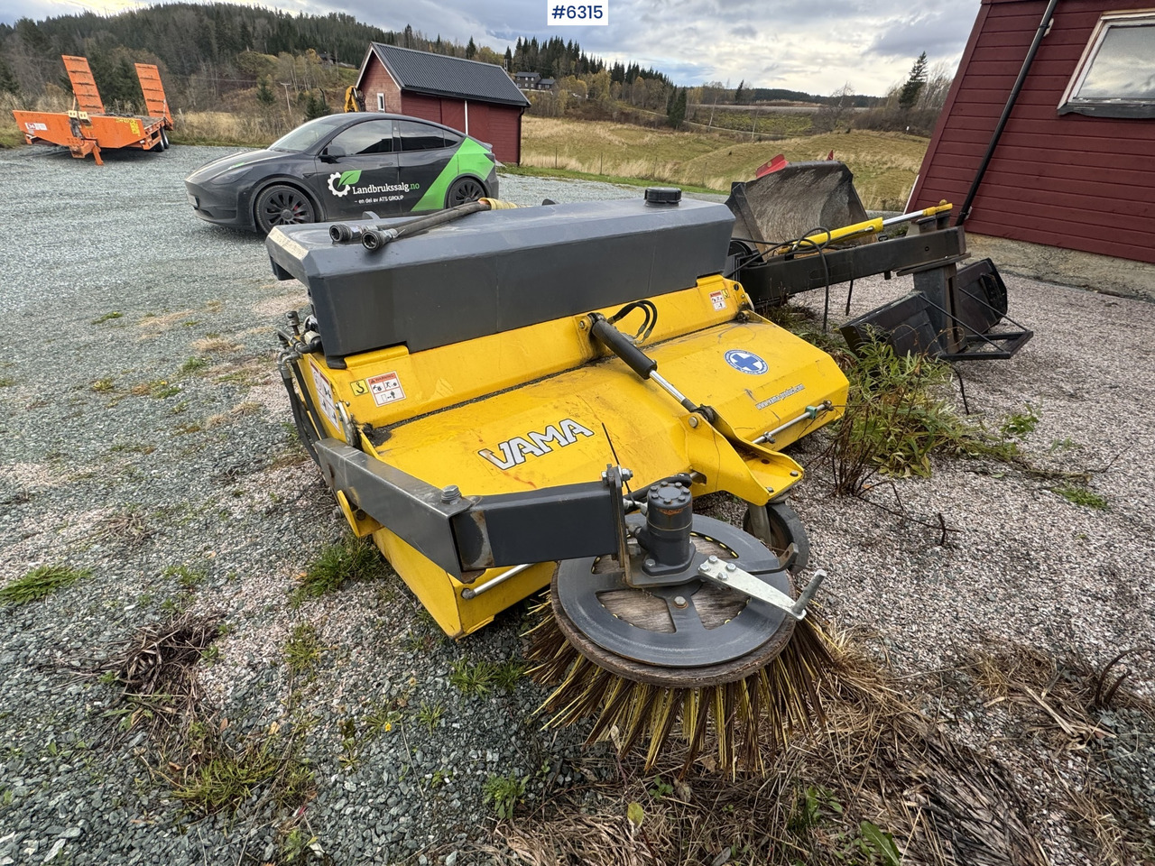 2016 VAMA 2000 Sweeping broom w/ side broom - Метла: слика 4 2016 VAMA 2000 Sweeping broom w/ side broom - Метла: слика 4