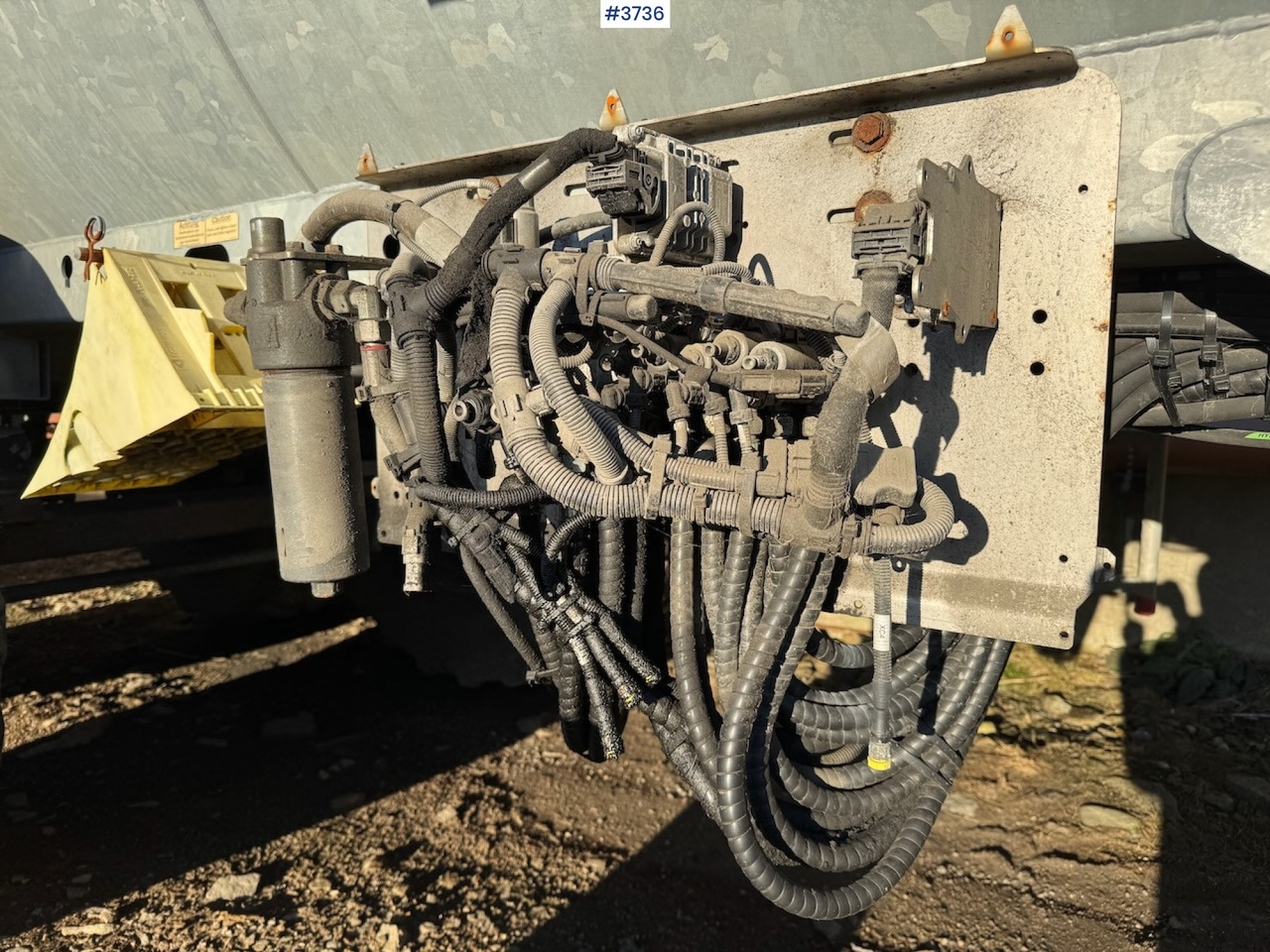 Цистерна за арско ѓубриво 2017 Fliegl VFW 10600 Tandem w/lots of equipment: слика 19